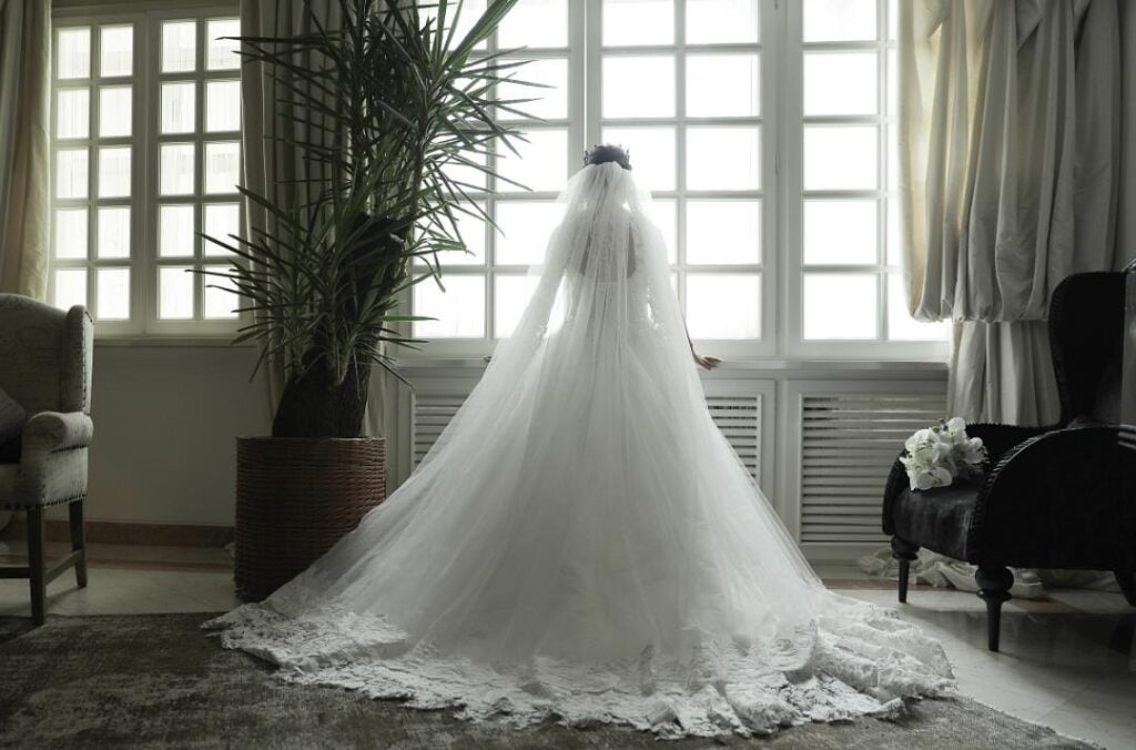 کلوچه پیمان- لباس عروس در مزون دریس